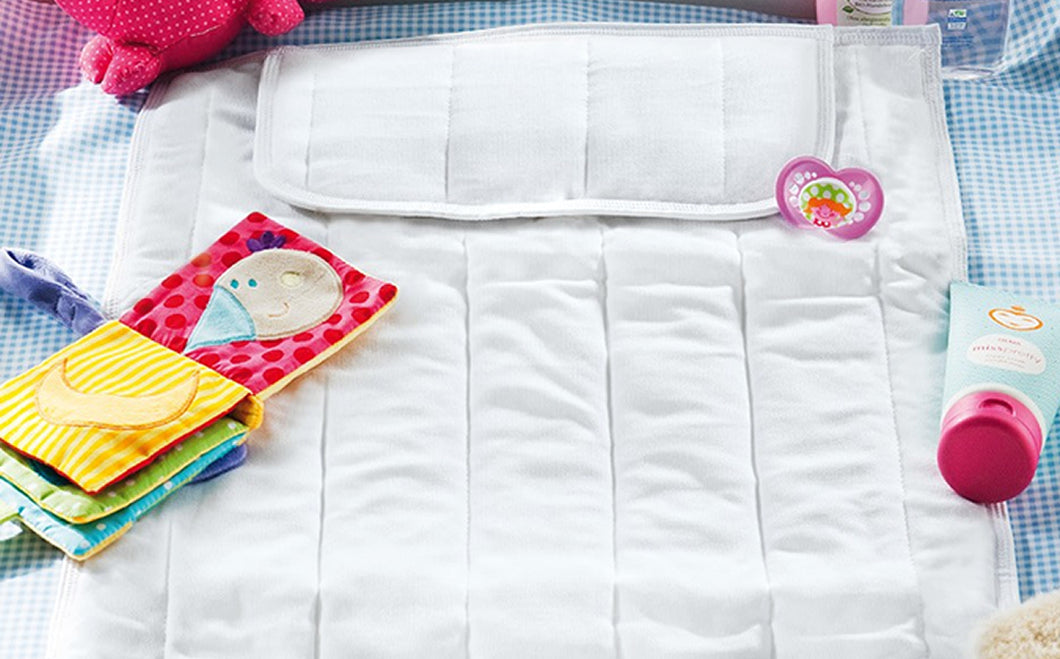Caretex Abso Yumuşak Dolgulu, Yıkanabilir ve Sıvı Geçirmez Bebek Alt Açma Örtüsü